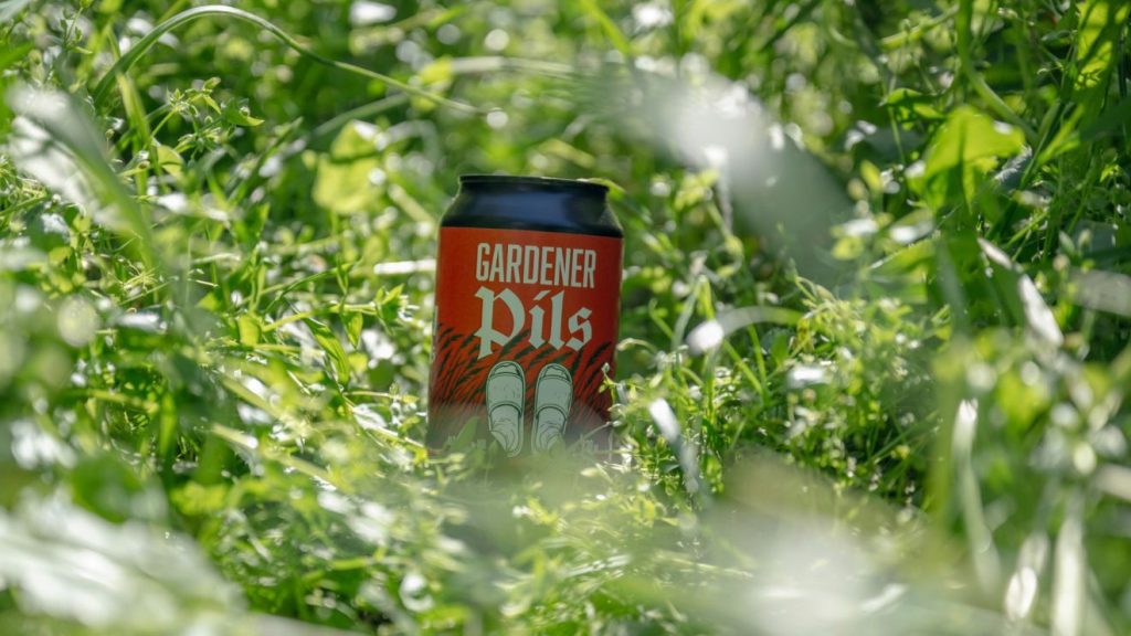 vágatlan május, gardener,