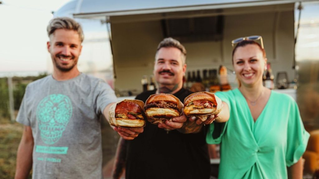 Bitang Burger, év hamburgerezője,