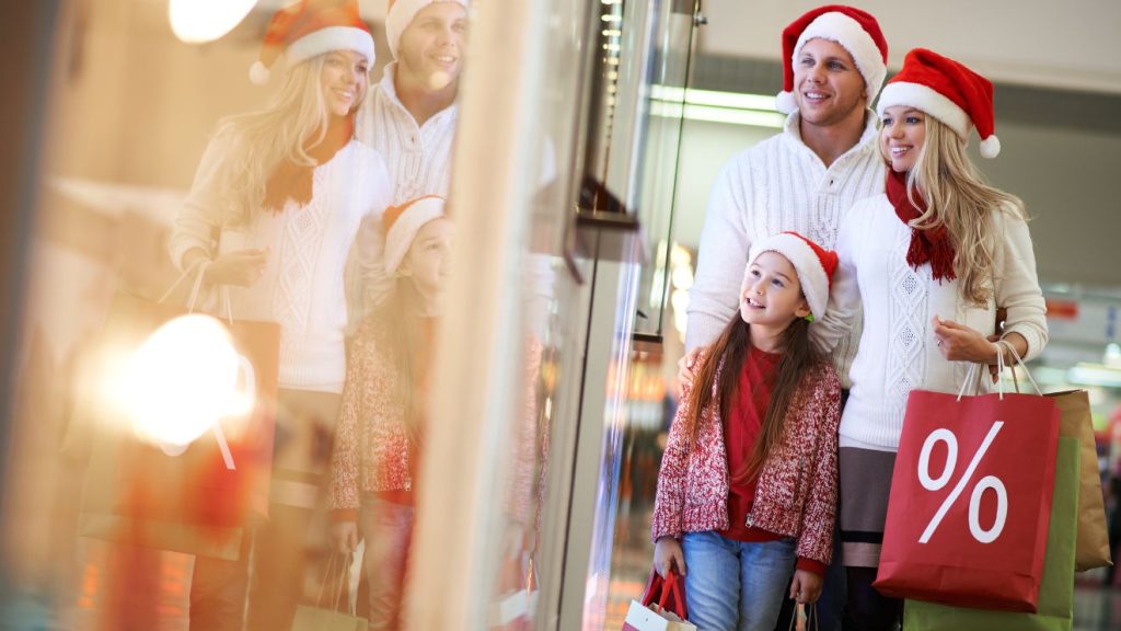 karácsonyi vásárlás, karácsonyi család, FOMO, karácsony, pláza