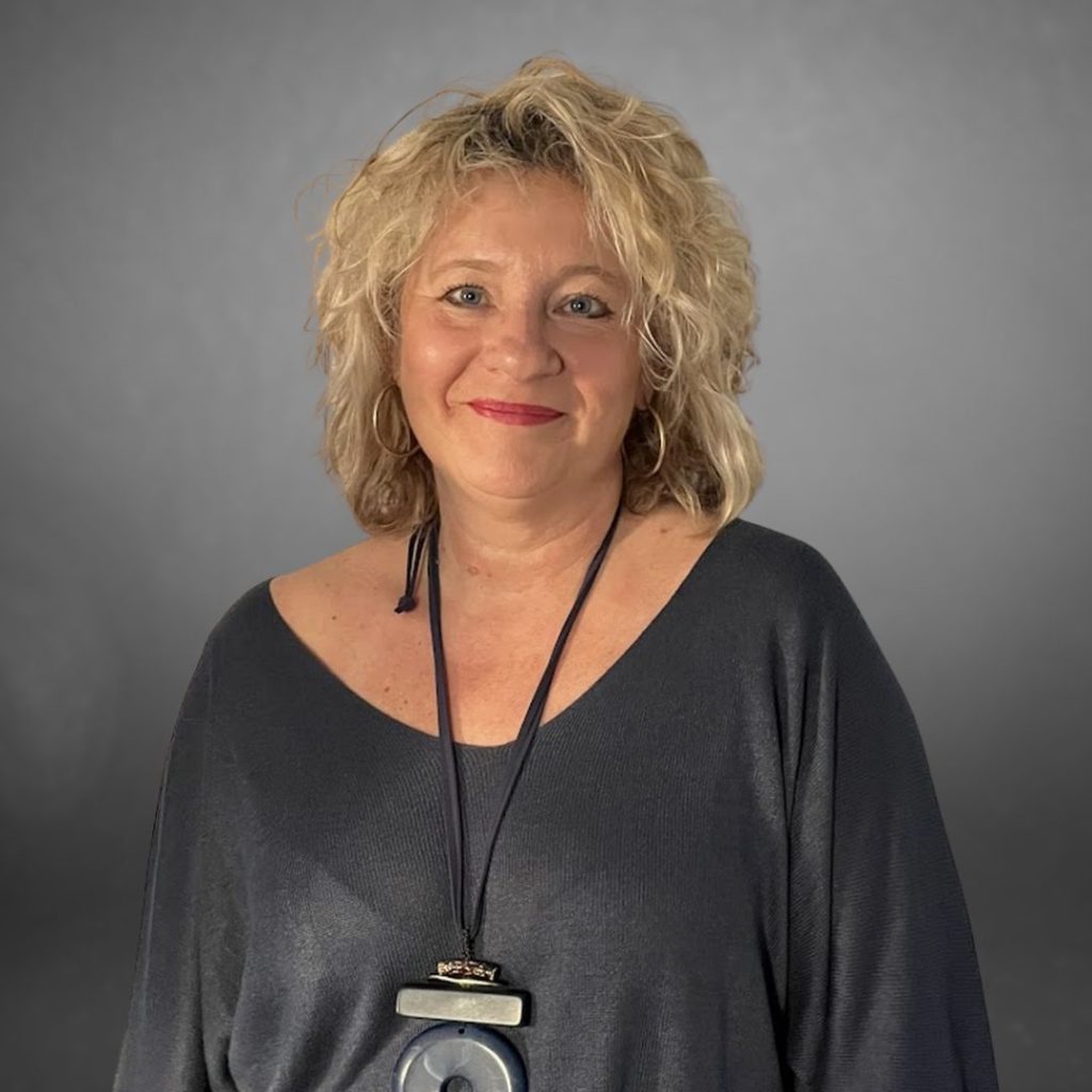 Ruskal-Klemm Csilla, változónő