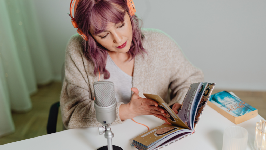 hangoskönyv, könyvolvasás, olvasás, hangoskönyv előnyei, hagyományos könyv, olvasási szokások, szövegértés, memória, könyvek, audiobook, olvasási élmény, könyvhallgatás