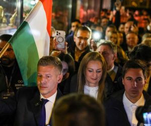 Magyar Péter, győzelmi zene, Frank Sinatra My Way