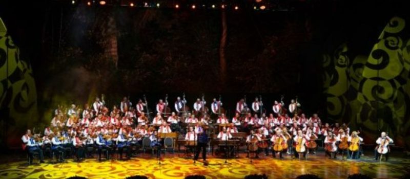 100 Tagú Cigányzenekar