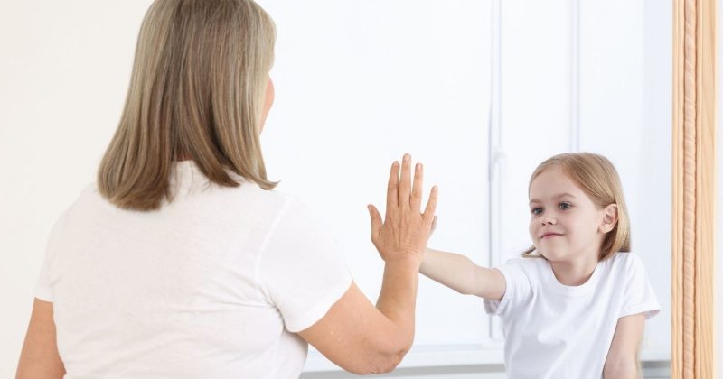 gyermeknevelés, mini me, kicsi én,