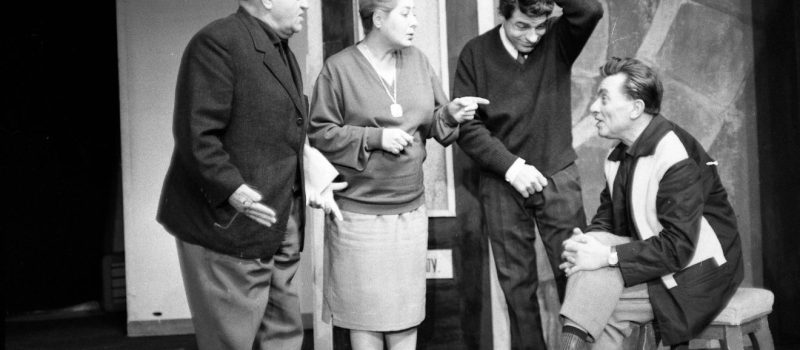 Petőfi Sándor utca 6., Katona József Színház, Václav Havel Kerti ünnepély című darabjának próbája. Tompa Sándor (Pufi), Olthy Magda, Sztankay István színművészek és Egri István rendező -1965 Kép