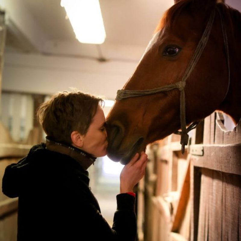 Szeresd_lokent_kezeld_tarskent