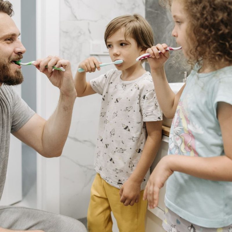 Hogyan vegyük rá a gyerekünket a fogmosásra?