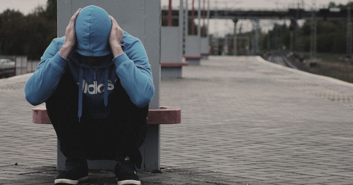 hajléktalan, végrehajtás, félelem Fotó Canva – Piaxabay @lechenie-narkomanii félelem