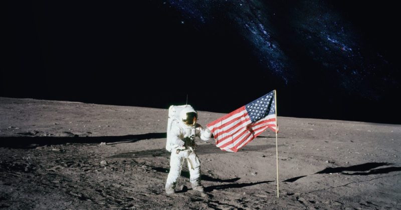 holdra szállás, hold, USA Kép forrása Canva - Ibreakstock