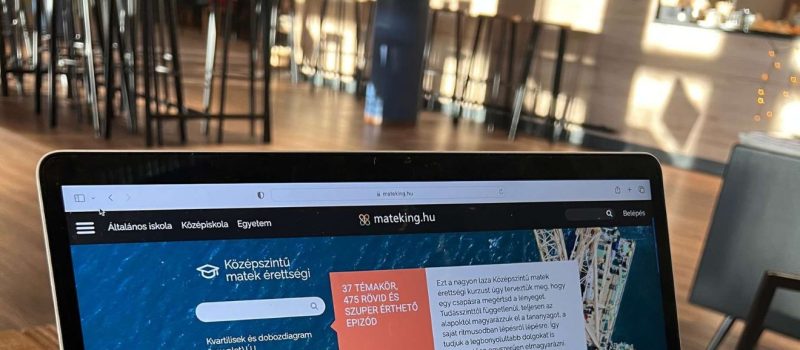 laptop, kávézó, oktatás, mateking Kép forrása mateking.hu matematika oktatás,