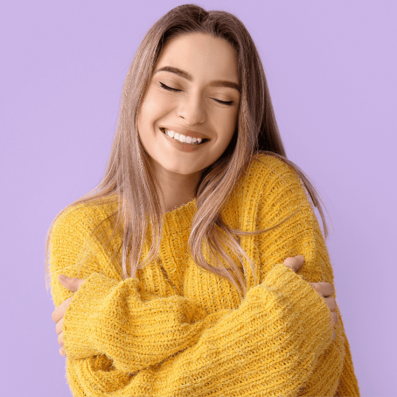 ölelés, selfhug Kép forrása Canva - pixelshot