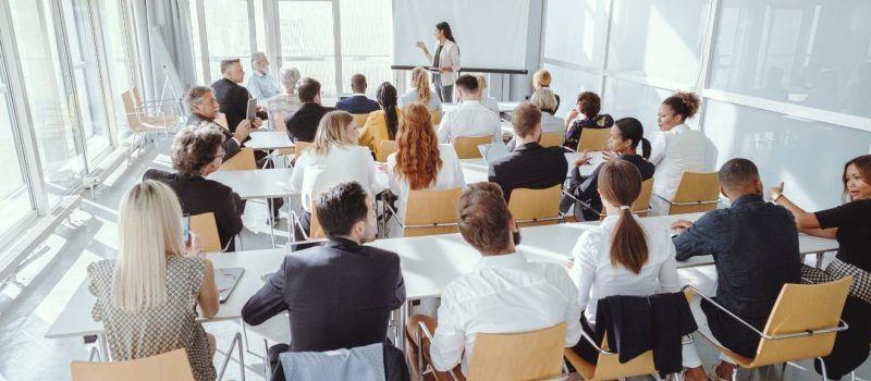 HR, munkavállaló beillesztése