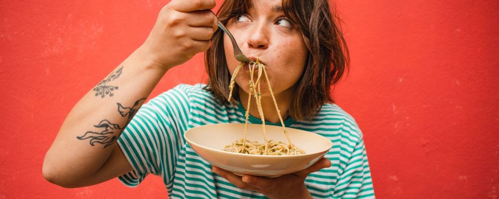 manopauza miatti evés, evészavar, homonális evészavar, spagetti