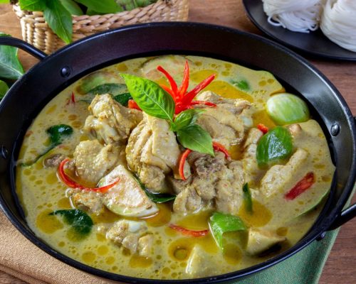 thai konyha, zöld curry, csirke,