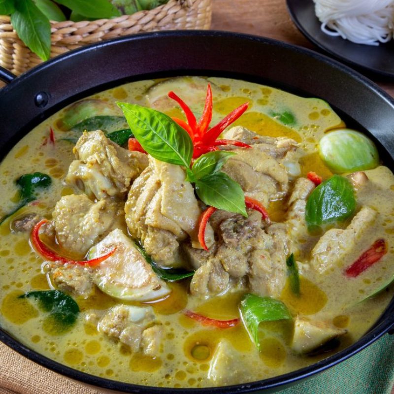thai konyha, zöld curry, csirke,
